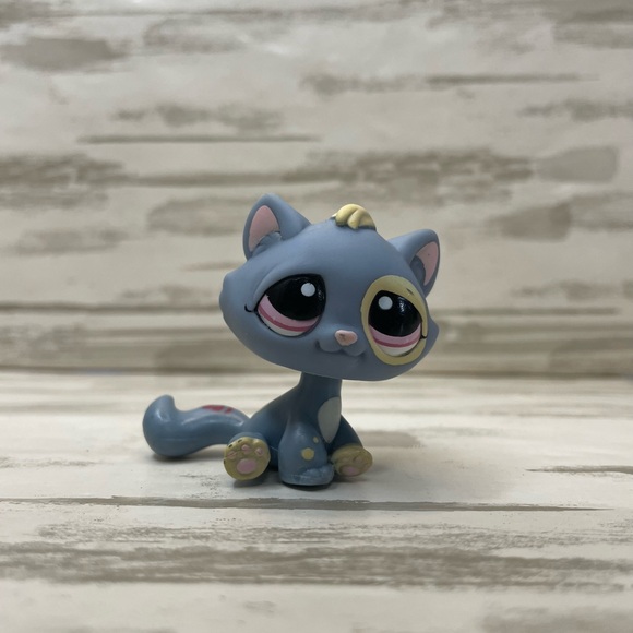 Littlest Pet Shop Other - Littlest Pet Shop Bon Bon Tabby Cat Blue Gray Pink Yellow #1155 Kitten RARE LPS